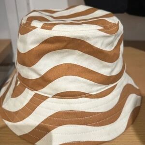 NWT-Uniqlo marimekko bucket hat
